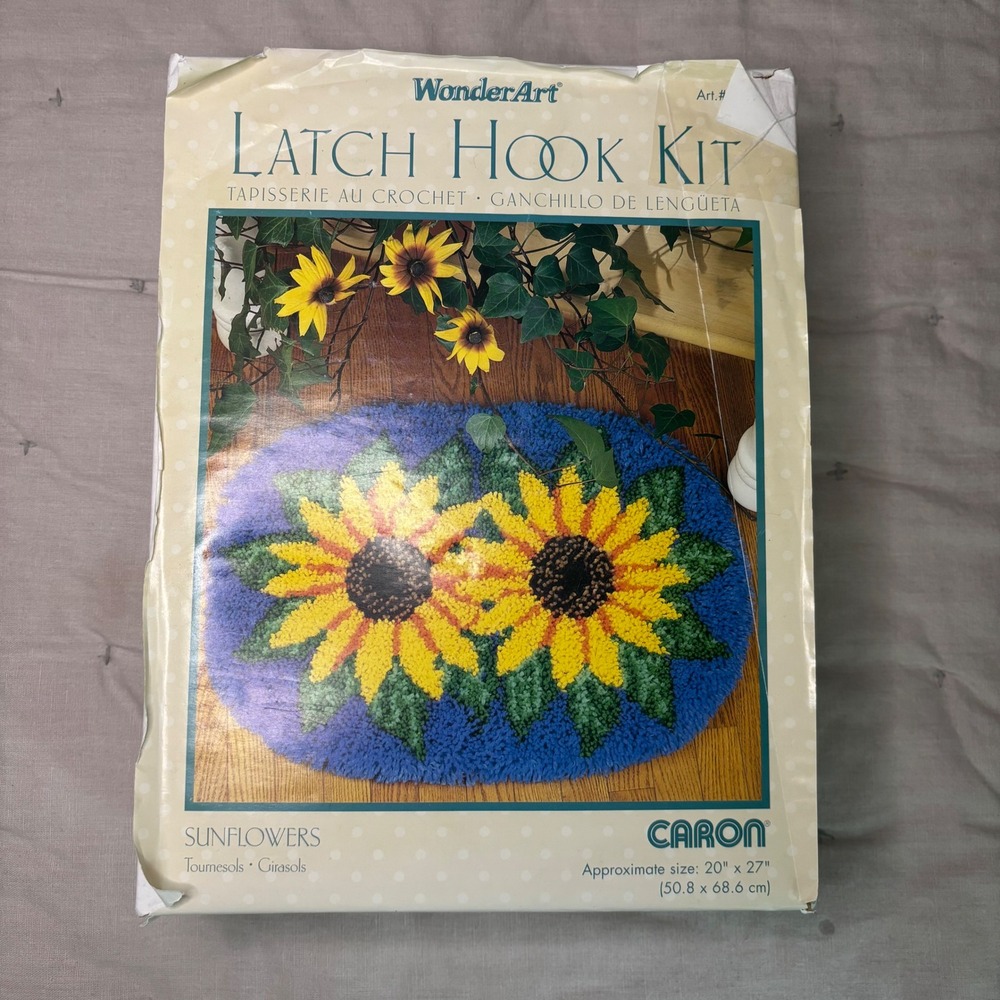 WonderArt Latch Hook Kit Sunflowers Caron Rug Kit 20 x 27 Vintage Craft Kit